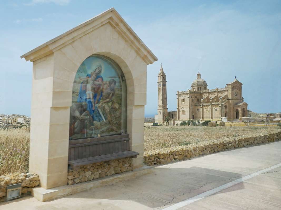 Bazilika Ta-Pinu