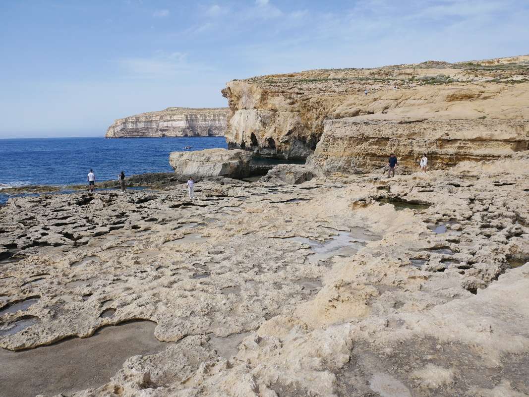 Dwejra výhľad na sever - tu kedysi bolo Azúrové okno