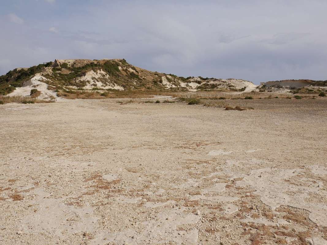 Ix-Xlendi, pred veži