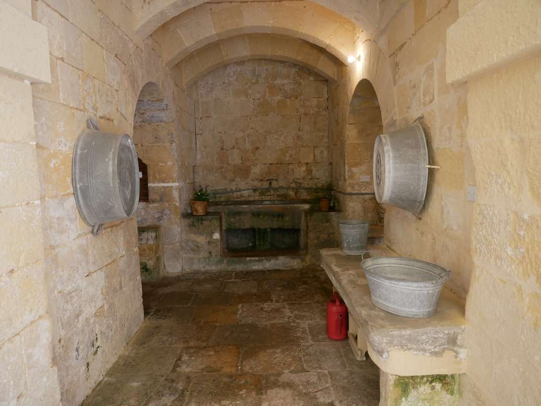 Valletta - Mysterium Fidei, Kláštor sv. Kataríny, zinkové lavóre, veno mníšok