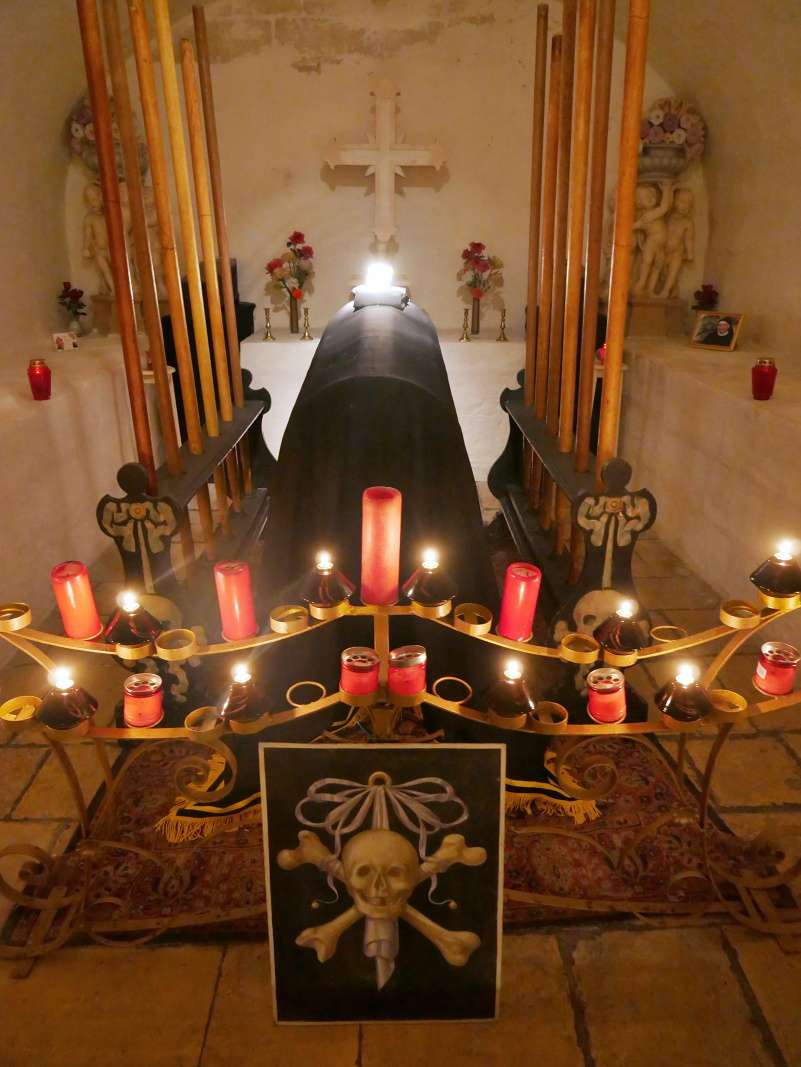 Valletta - Mysterium Fidei, Kláštor sv. Kataríny, pohrebná izba
