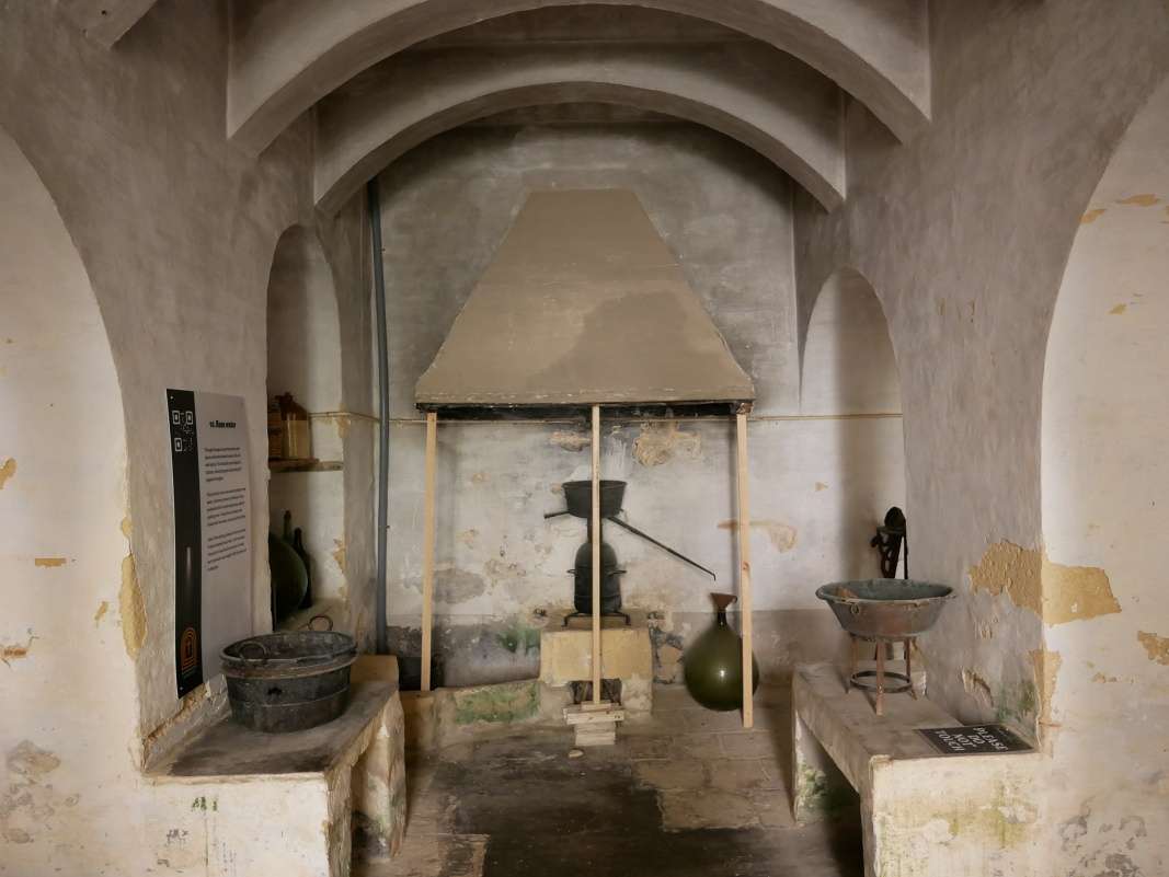 Valletta - Mysterium Fidei, Kláštor sv. Kataríny, tu mníšky varili ružový olej