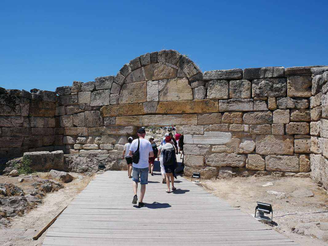 Južná byzantská vstupná brána Hierapolisu