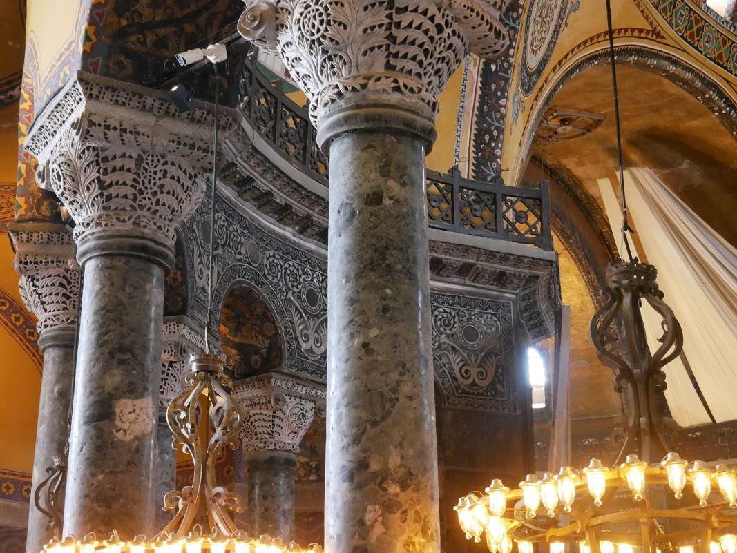 Hagia Sofia - pohľad na 'oltár'
