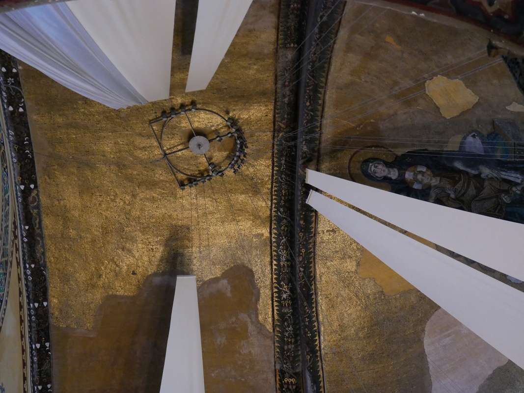 Hagia Sofia - prečo tie biele plátna?