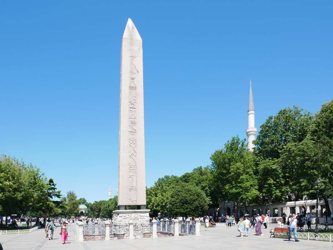 Námestie Sultanahmet - egyptský obelisk