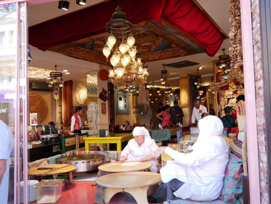 Ideme na námestie Eminonu