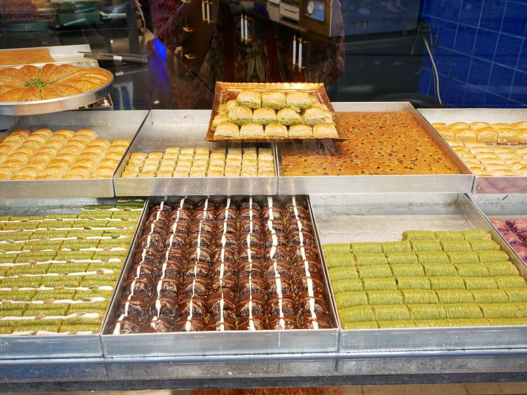 Ideme na námestie Eminonu