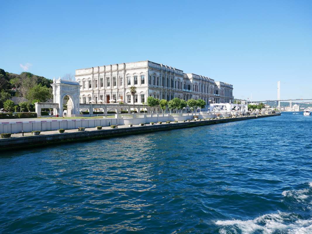 Çırağan Palace