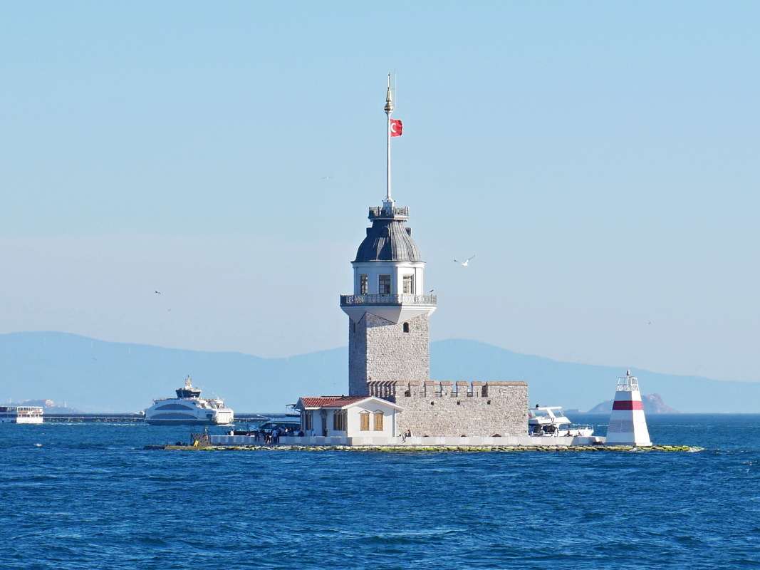 Panenská veža (Kız Kulesi)