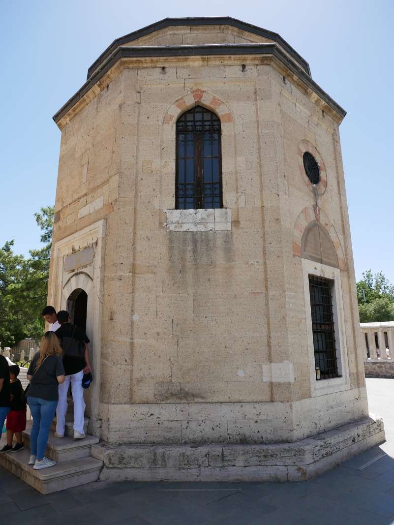 Konya, Mevlana múzeum, hrobky