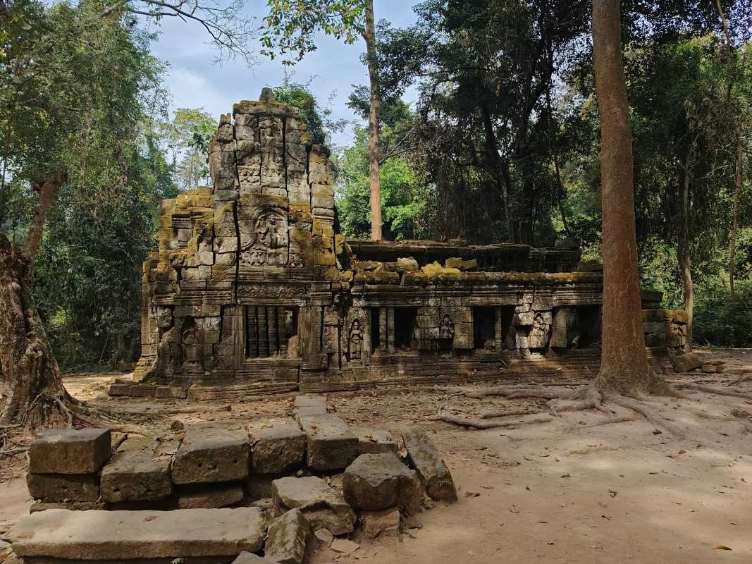 Ideme k Ta Prohm - chrám pri ceste