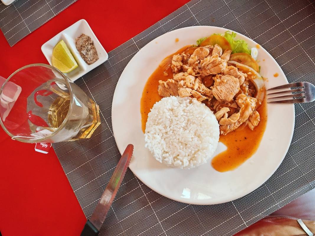 Obed v Siem Realp, asi za 4$