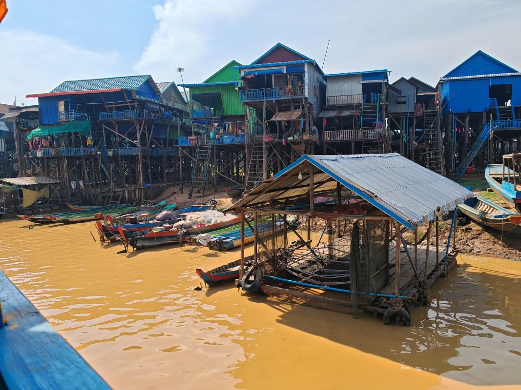 Plavíme sa po prítoku Tonlé Sap