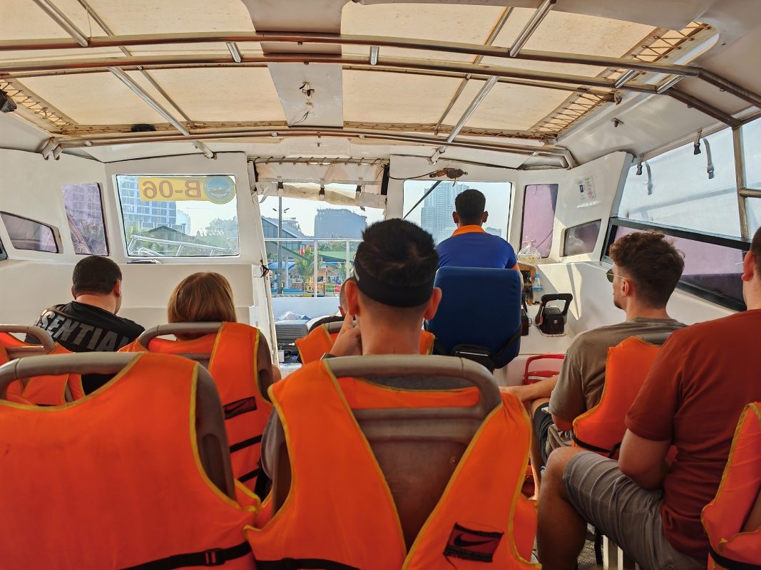 Loďka na Koh Rong Sanloem