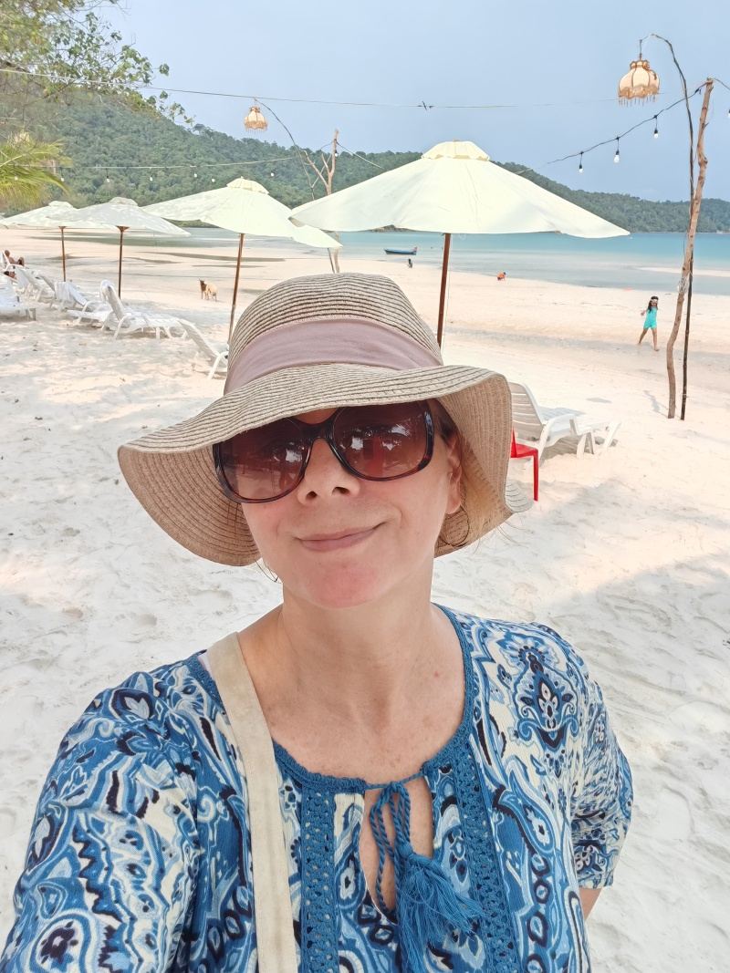 Pláž ostrova Koh Rong Sanloem a ja