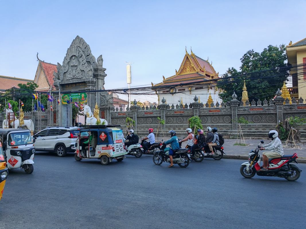 Phon Penh - pred autobusovou stanicou