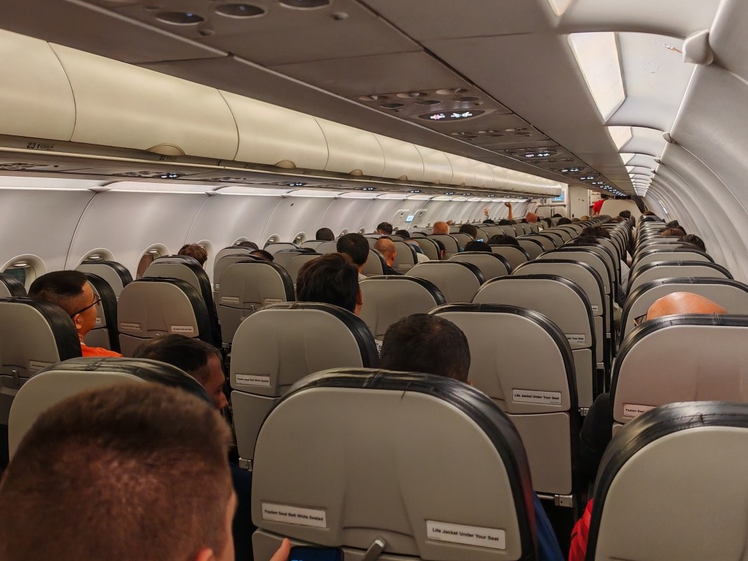 Phon Penh - 19:55, odlietame