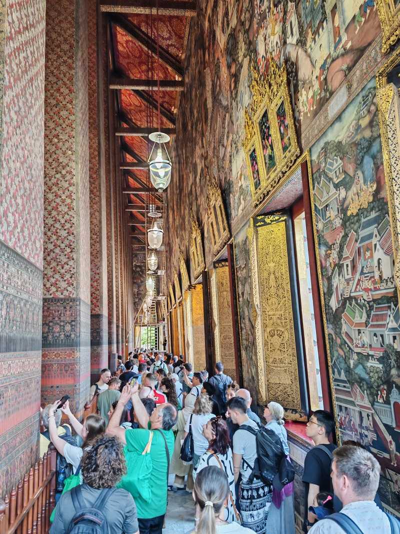 Wat Phra - ležiaci Budha je vľavo