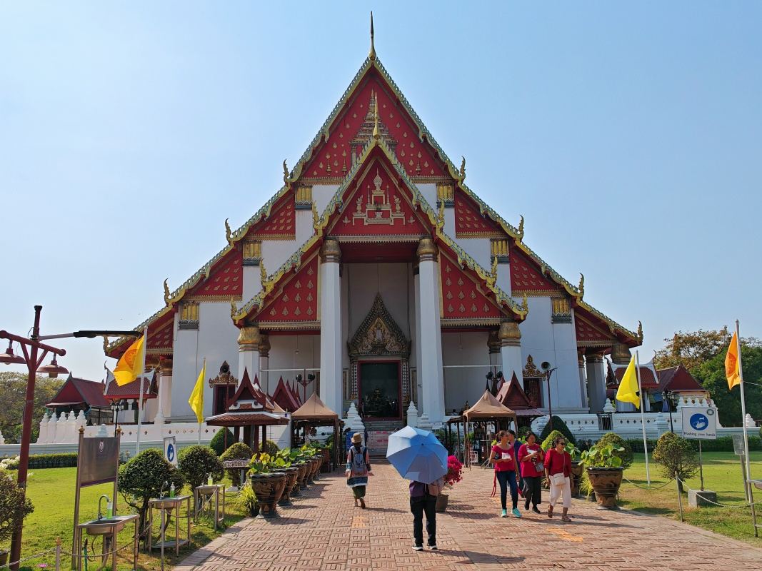 Wiharn Phra Mongkhon Bophit