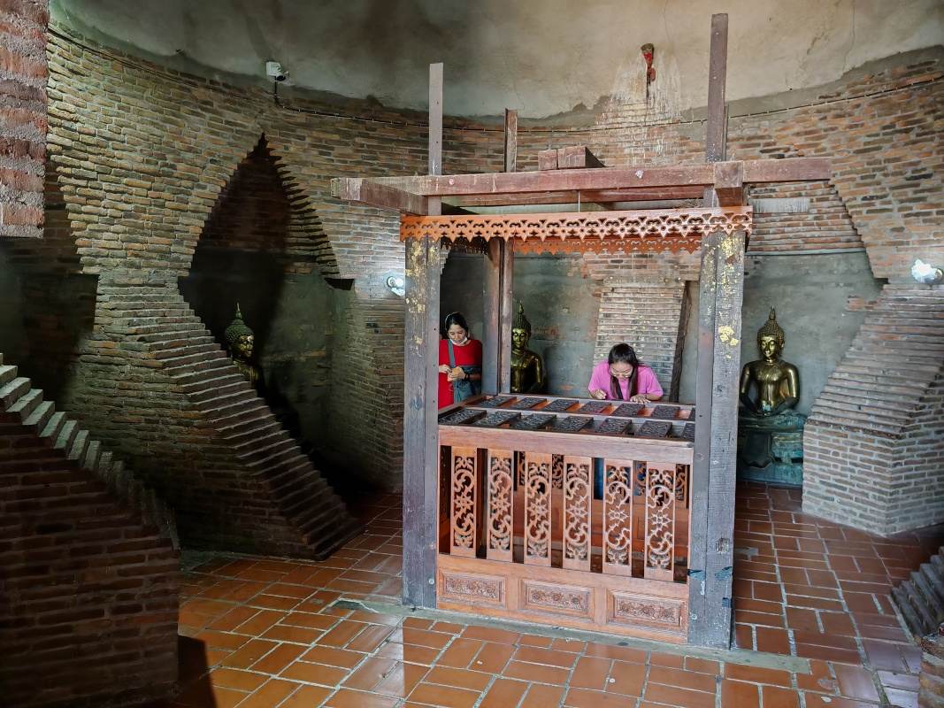 Wat Yai Chai Mongkhon