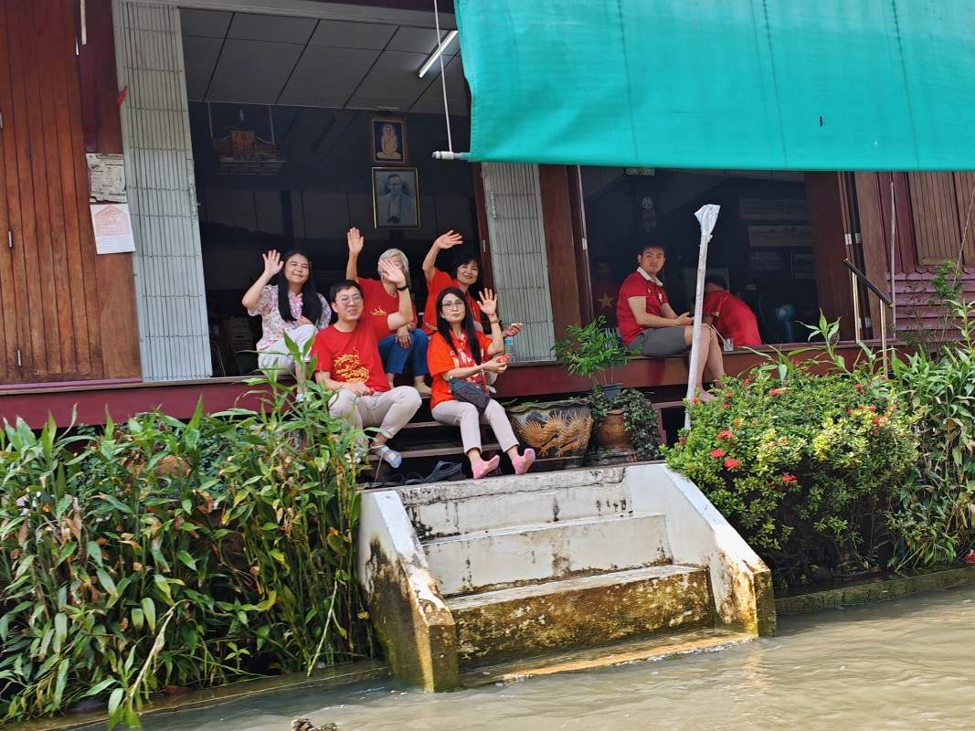 Damnoen Saduak Floating Market