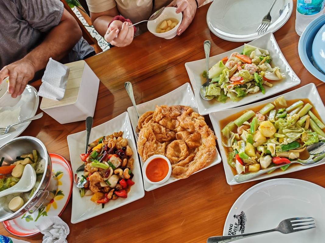 Damnoen Saduak Floating Market - obed