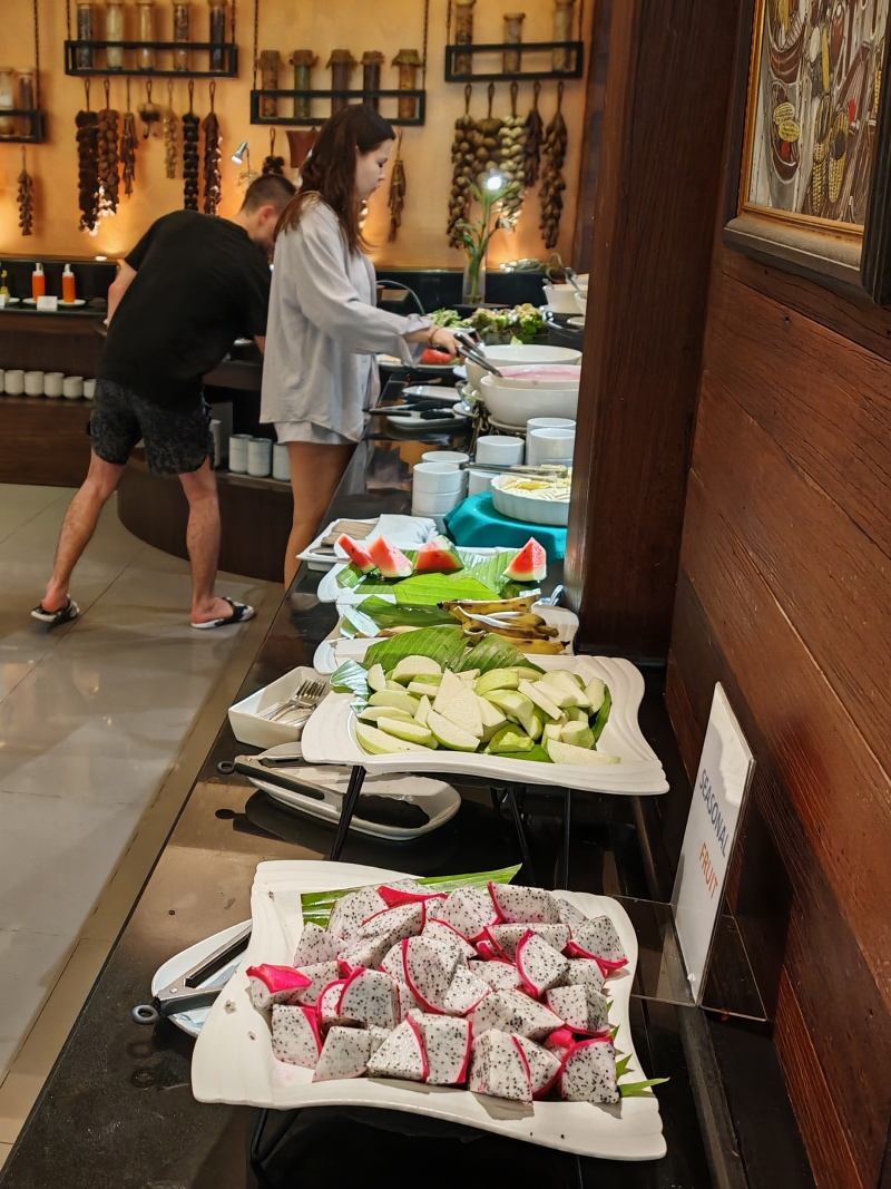 Raňajky v Nouvo City Hotel