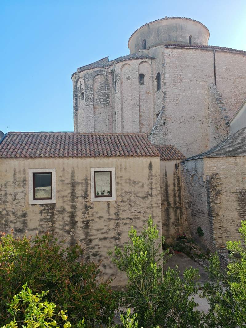 Veža kostola sv. Anastázie - výhľad na Kostol sv. Donata