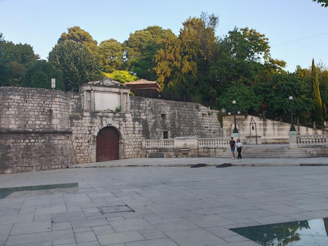 Námestie piatich studní