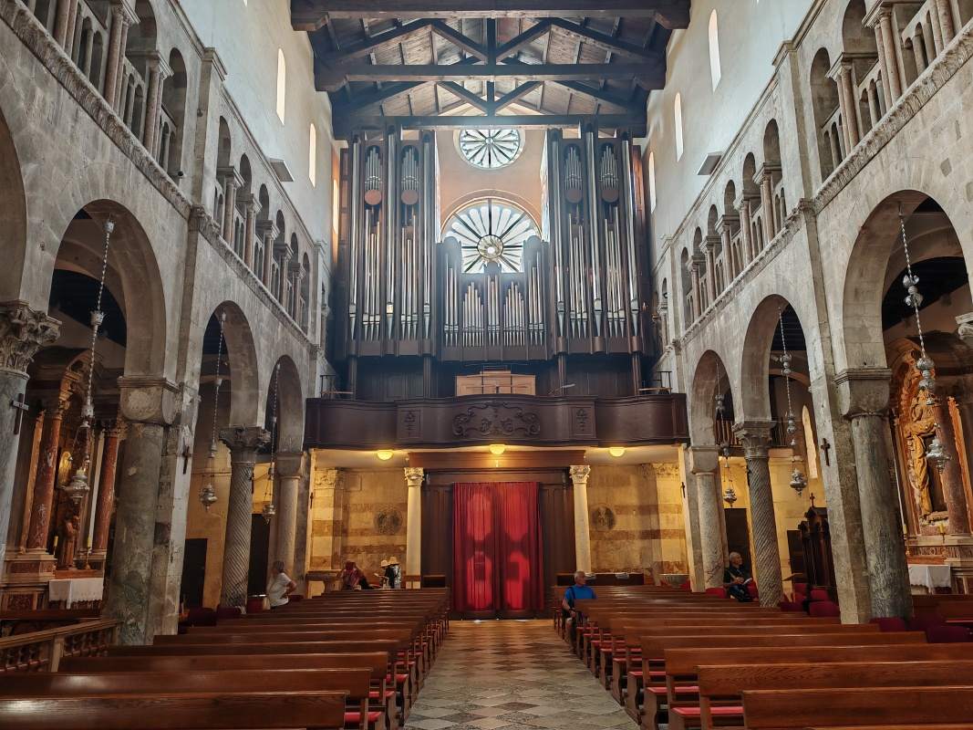 Katedrala sv. Stošije (Anastázie)