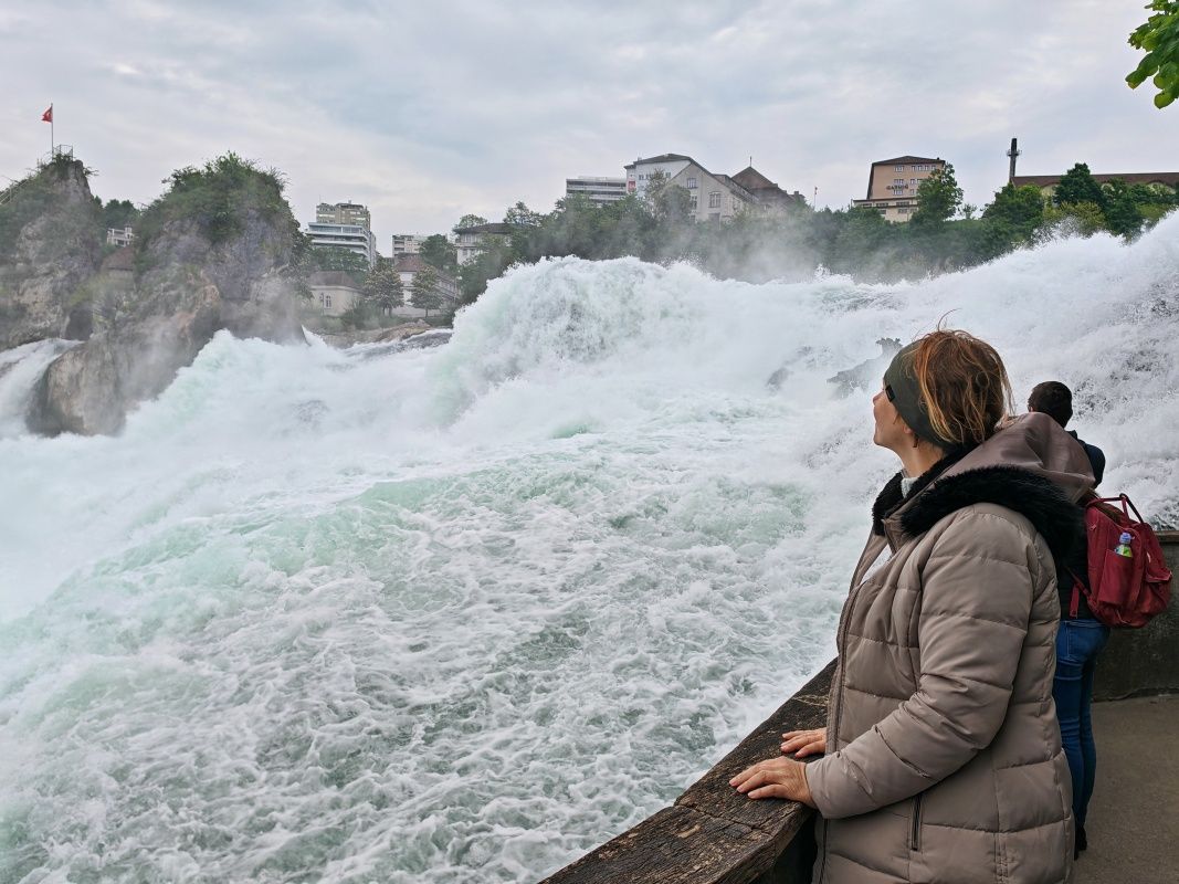 Rýnske vodopády - zboku