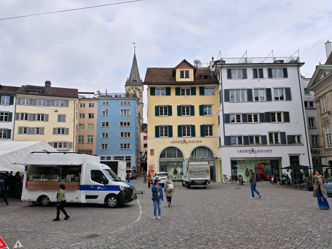 Námestie pri Fraumünster