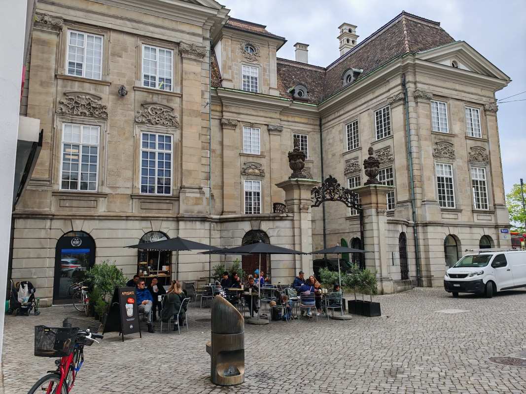 Námestie pri Fraumünster