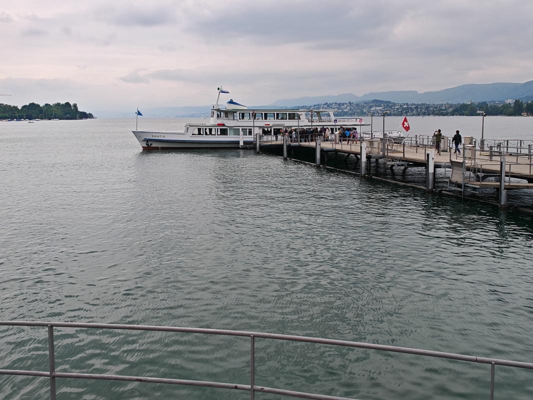 Prístav - odtiaľ o 14:00 pôjdeme loďkou