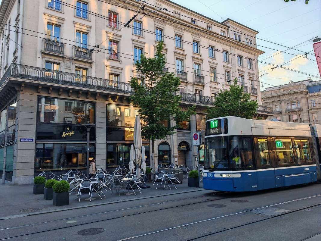 Zürich - po Bahnhofstrasse domov