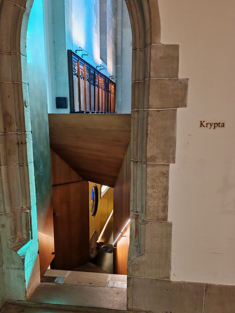 Fraumünster - ideme do krypty