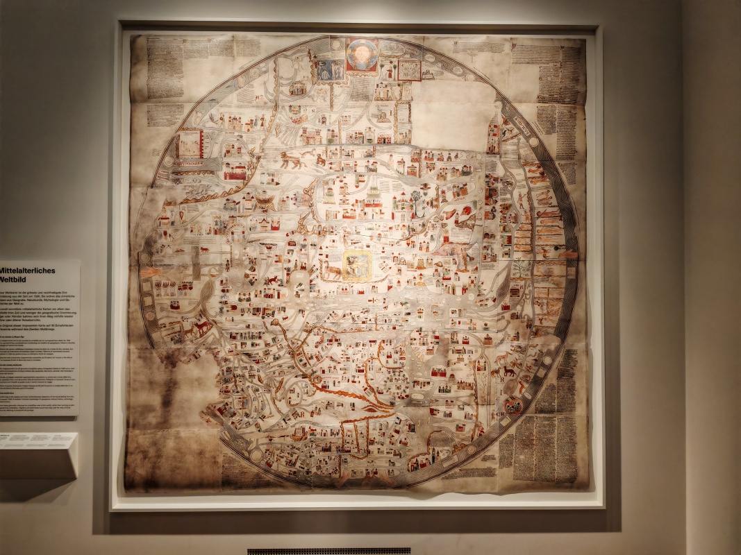 Landesmuseum - Ebstorf mapa, r. 2020, rekonštrukcia podľa fotografie r. 1888 maľby z r. 1300